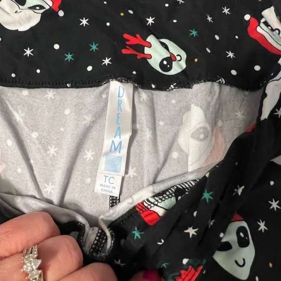 4 pair Christmas lularoe leggings - Picture 6 of 12